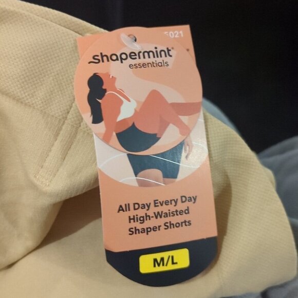 Shapermint High-Waisted Shaper Shorts Beige - Size M/L NWT - Picture 4 of 4